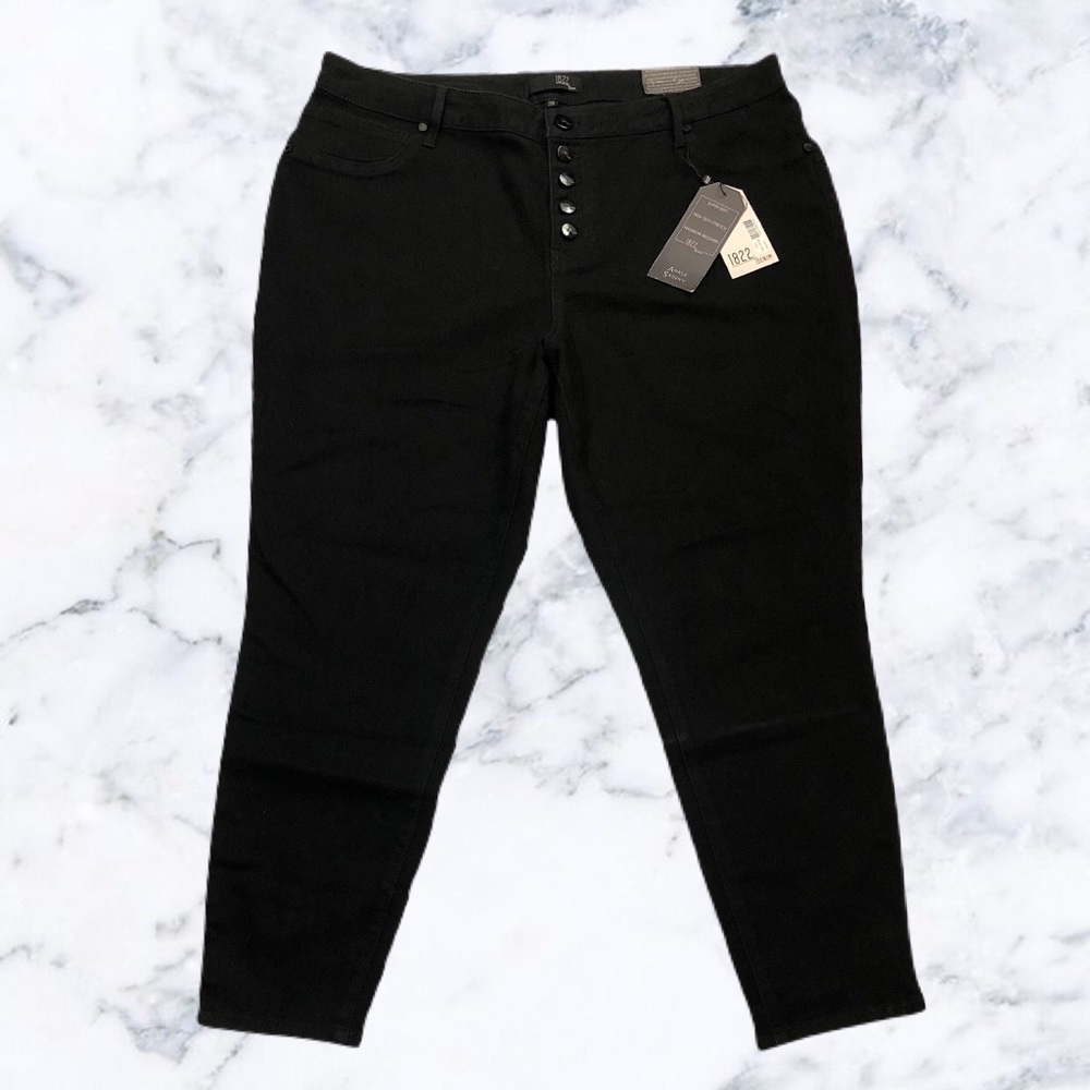 Plus Size 1822 Denim Black High Waisted Jeans